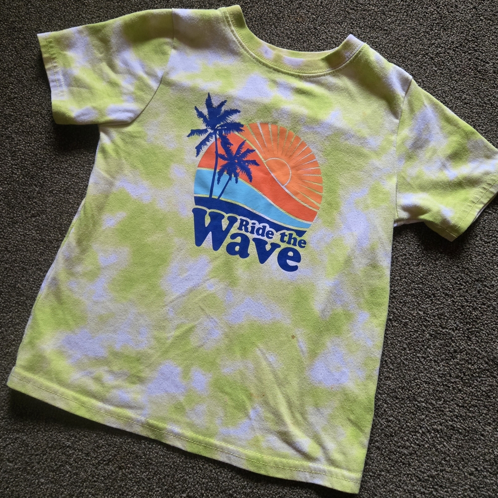 🌊 Garanimals Yellow and White Short Sleeve Tee